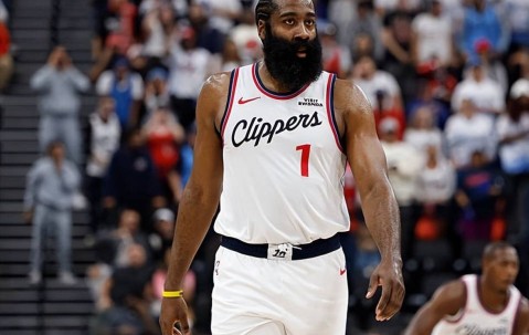 九游app官网下载 -关于今晨NBA季后赛传出新动向，曼联状态回暖，管理层表态——压力陡增，身体对抗强度拉满的信息